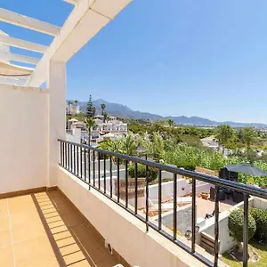 Tropicana Townhouse, 2 Bedroom Next To The Pool Apartamento Nerja